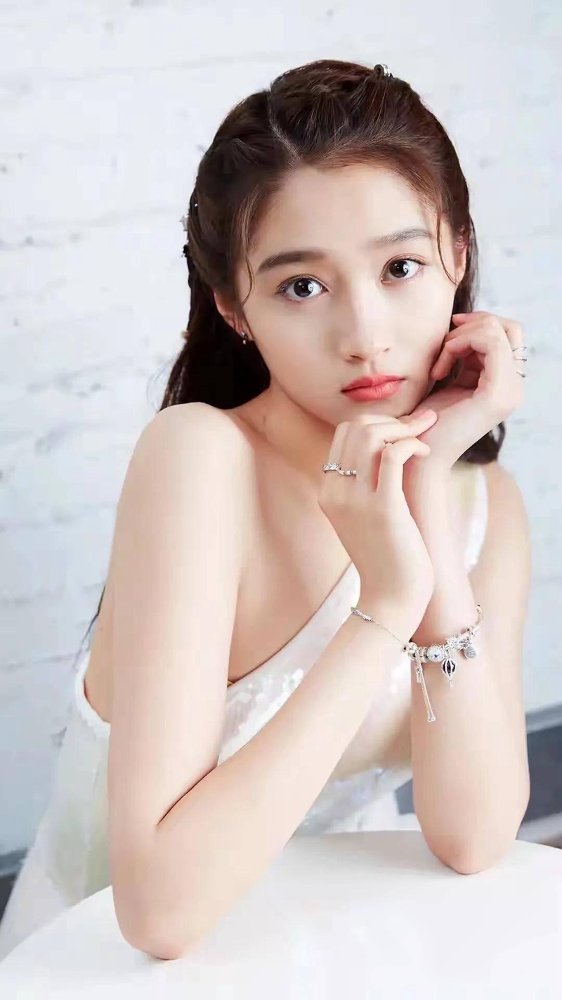 关晓彤